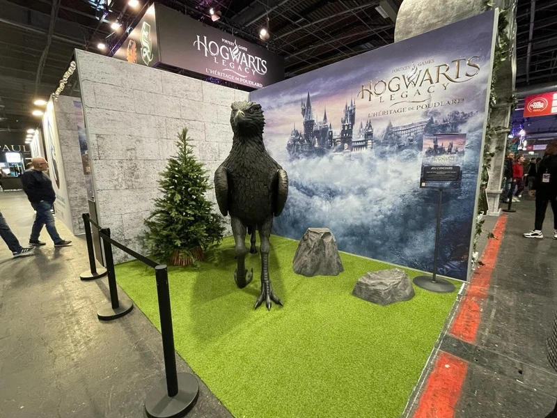 Hogwarts Legacy creature photo set with a castle backdrop